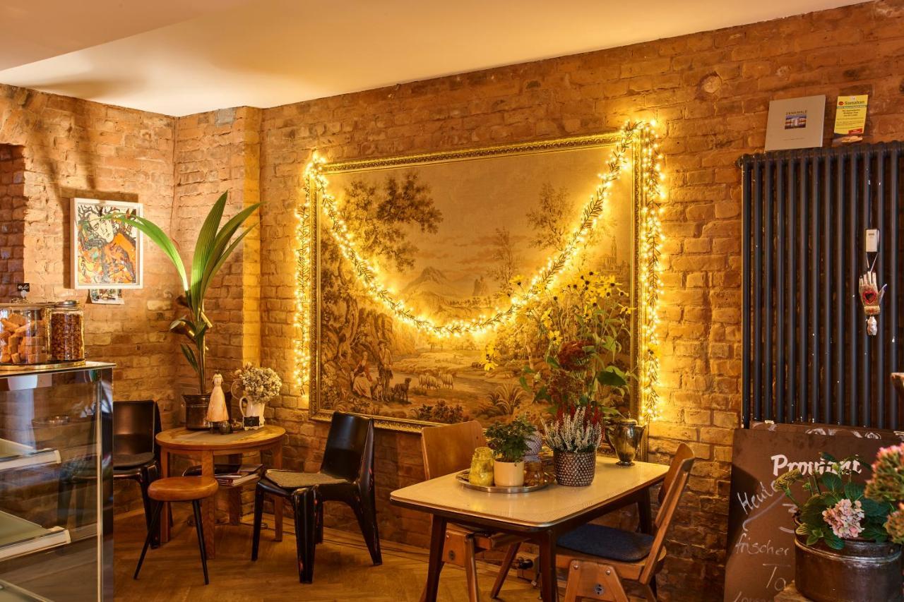 Appartamento Beautiful And Cozy Remise For Up To 6 Guests Berlino Esterno foto