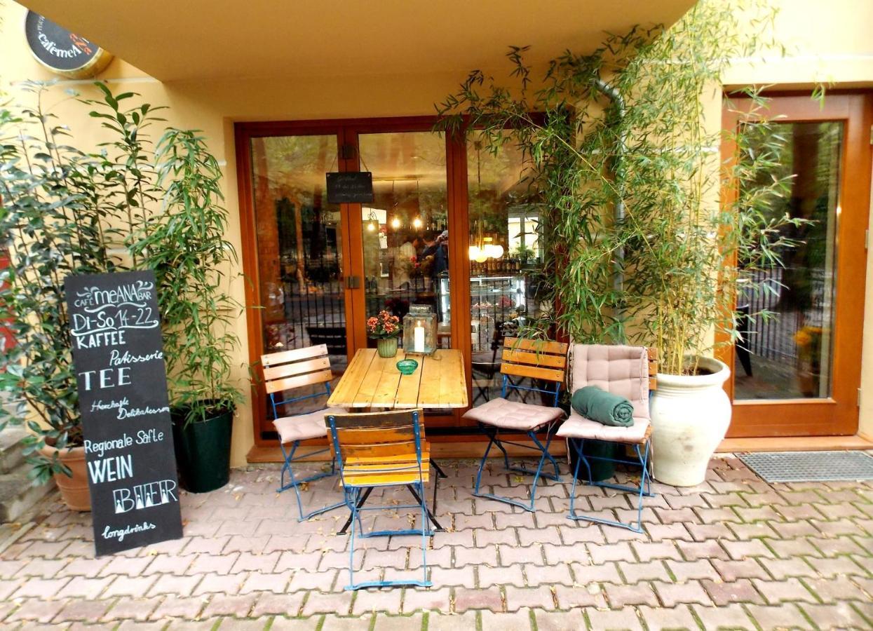 Appartamento Beautiful And Cozy Remise For Up To 6 Guests Berlino Esterno foto
